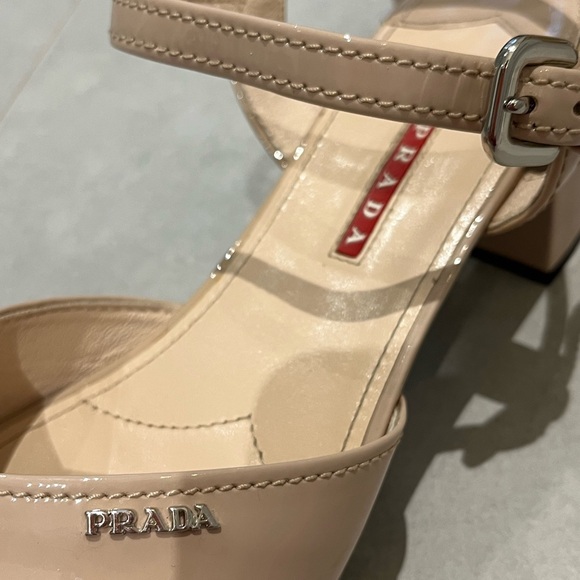 Prada nude patent platform heel logo sandal. Size EU 40 (fits like a US9-9.5). - Picture 3 of 10